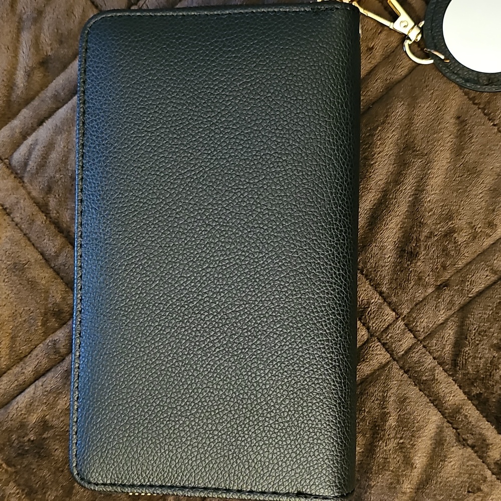 Wallet - Picture 9 of 16